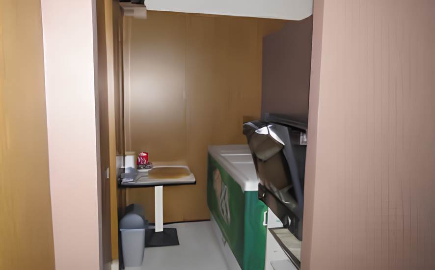 Photo 8